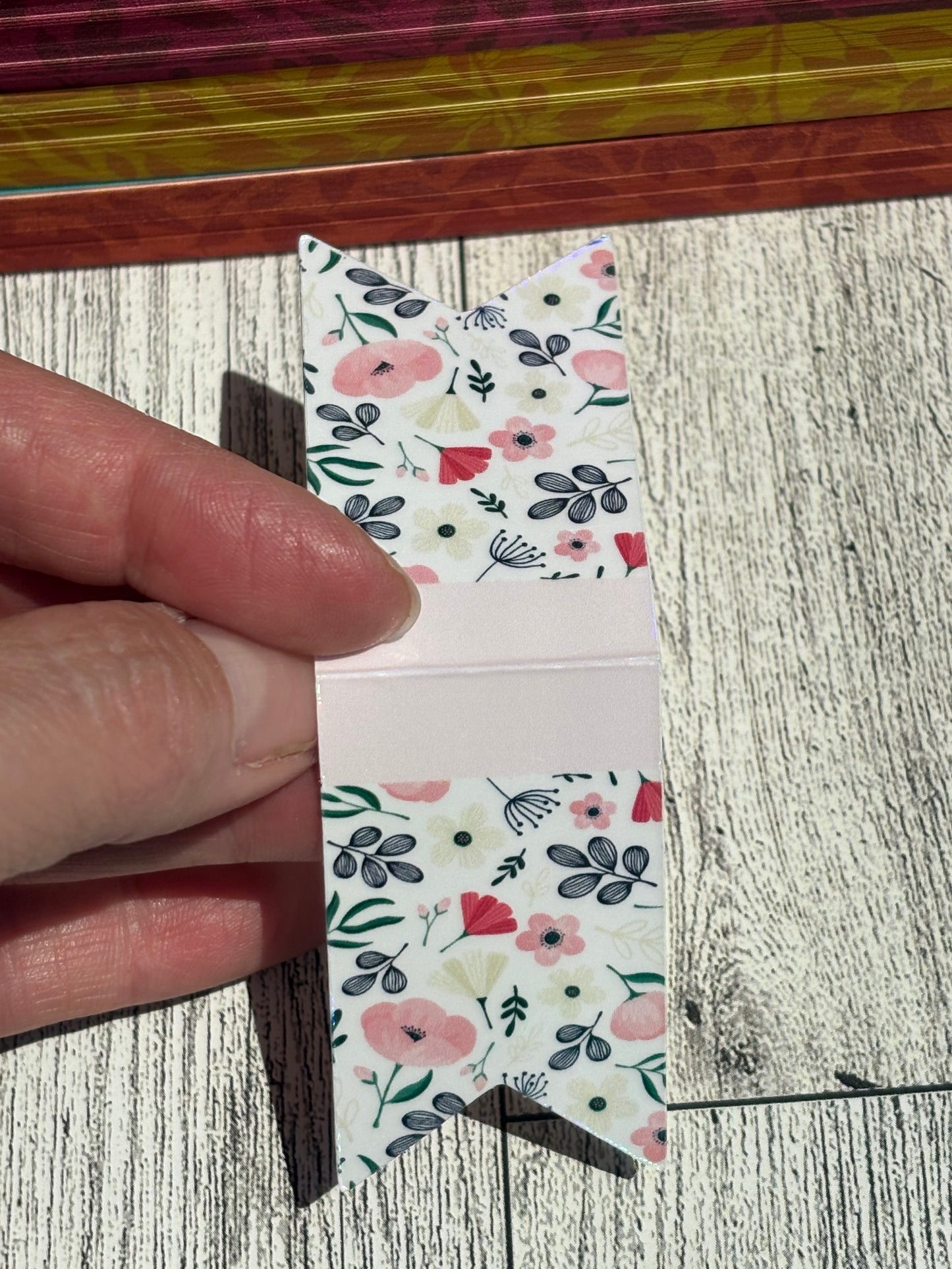 Botanical Magnetic Bookmarks – Floral & Nature-Inspired Patterns